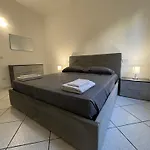E Spazioso, 3 Camere, 3 Bagni & Terrazzo Apartment *