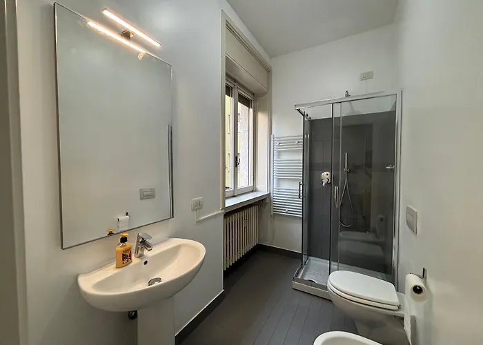 E Spazioso, 3 Camere, 3 Bagni & Terrazzo * Bergamo