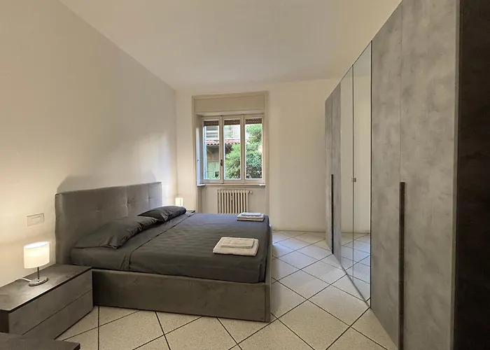 Lägenhet E Spazioso, 3 Camere, 3 Bagni & Terrazzo Bergamo