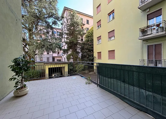 Lägenhet E Spazioso, 3 Camere, 3 Bagni & Terrazzo Bergamo